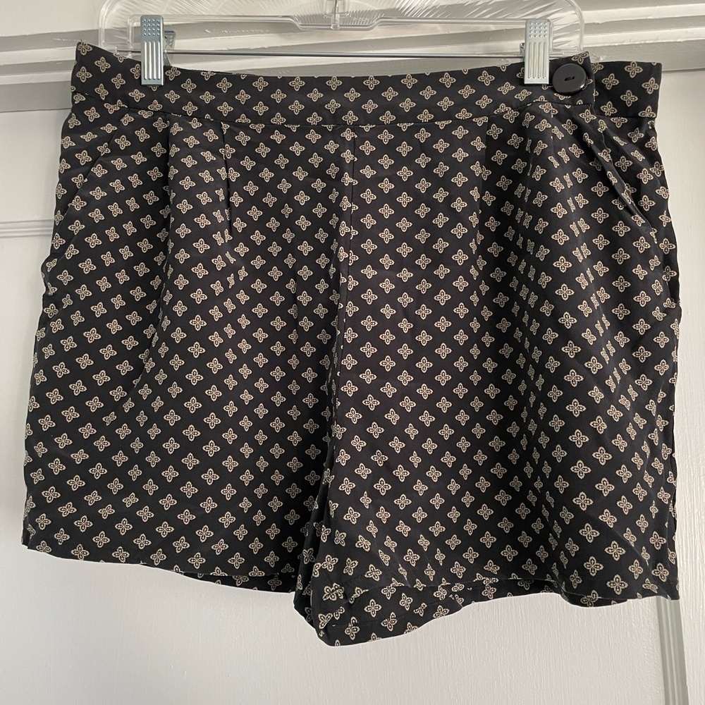 Garnet Hill Easy Silk Shorts Sz 12